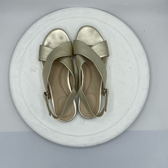 Cole Haan Women's Grand Ambition Flat Sandal - Picture 6 of 9